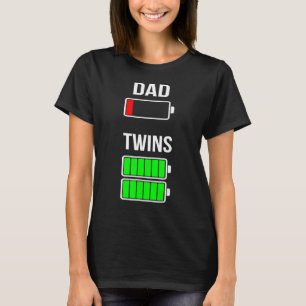 Männer Müder Vater Niedrige Batterie Zwillinge Vol T-Shirt