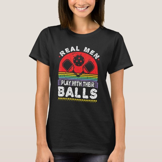 Männer spielen mit ihren Ballen Pickleback-Bild T-Shirt (Vorderseite)
