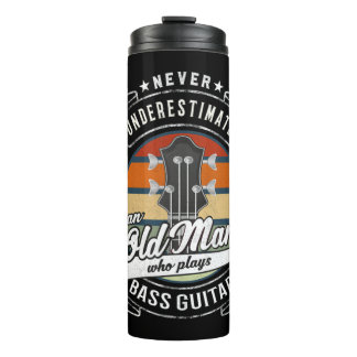 Männer unterschätzen nie einen alten Mann, der Bas Thermosbecher
