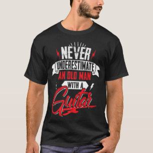 Männer unterschätzen nie einen alten Mann mit Gita T-Shirt