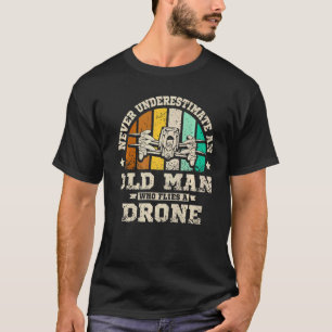 Männer Unterschätzen niemals einen alten Mann, der T-Shirt