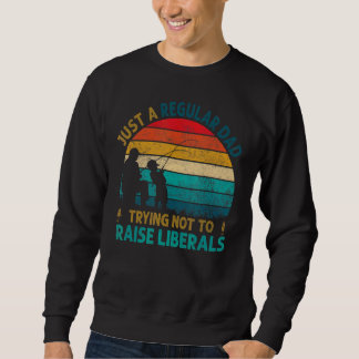 Männer Vintager regelmäßiger Vater, der versucht, Sweatshirt