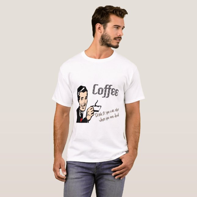 Männerrückwärtskaffee-T - Shirt (Vorne ganz)
