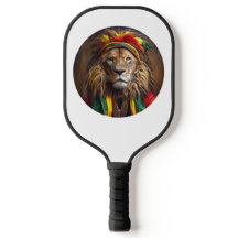 Männlicher Löwe in Rastafarian Outfit gekleidet