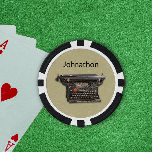Manuelle alte Vintage-Schreibmaschine auf Tan Pokerchips