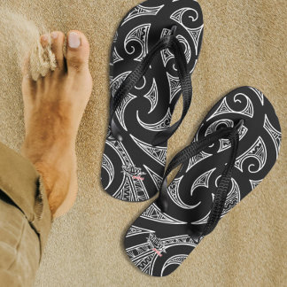 Maori ganz in Schwarz Flip Flops