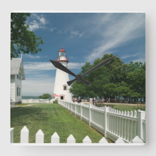 Marblehead Lighthouse im Nordwesten Ohios Quadratische Wanduhr