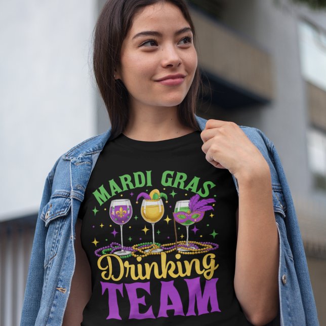 "Mardi Gras Drinking Team Fun Festival Design Tri-Blend Shirt (Von Creator hochgeladen)