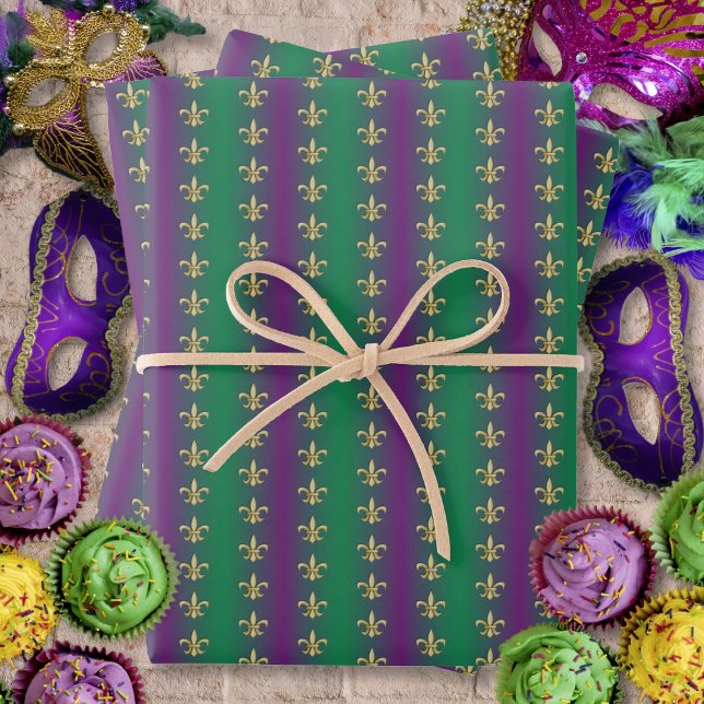 Mardi Gras Gold Fleur-De-Lis auf Lila und grün Geschenkpapier Set (Mardi Gras Gold Fleur-De-Lis on Purple and Green Wrapping Paper Sheets by Leapfroglisics Shop)