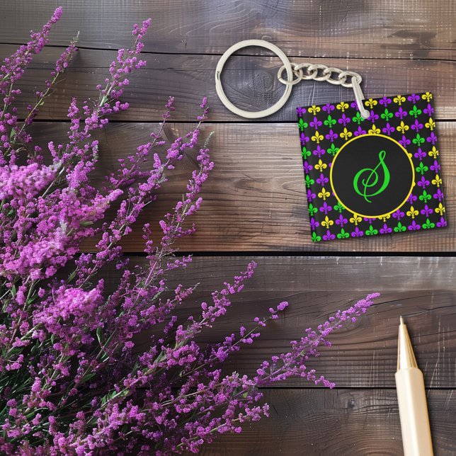 Mardi Gras Lilie Muster Custom Monogram Schlüsselanhänger (Von Creator hochgeladen)
