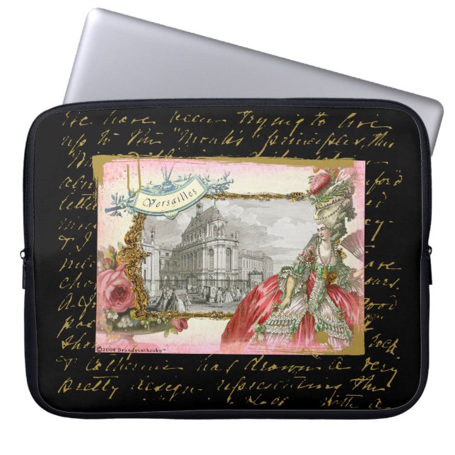 Marie Antoinette an der Versailles-Laptop-Hülse Laptopschutzhülle (Vorderseite)
