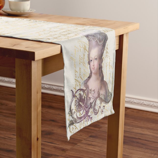 Marie Antoinette & French script Table Runner Kurzer Tischläufer (Beispiel)
