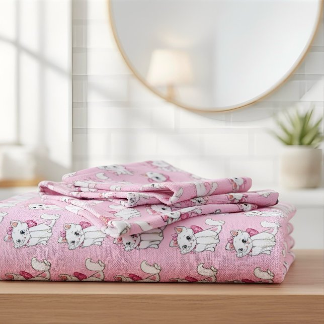 Marie Bath Towel Set (Von Creator hochgeladen)