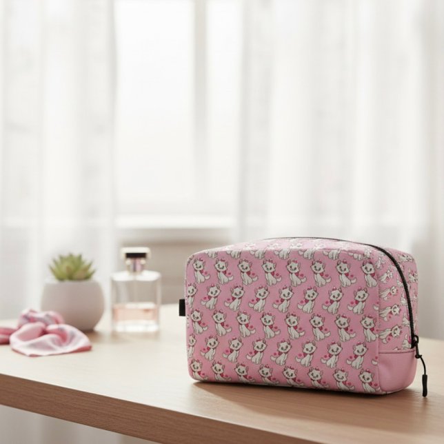 Marie Dopp Kit Waschbeutel (Von Creator hochgeladen)