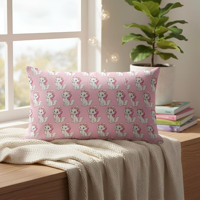 Marie Throw Pillow Lendenkissen (Von Creator hochgeladen)
