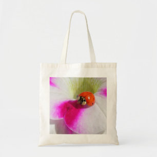 Marienkäfer auf der Petunie - Tasche
