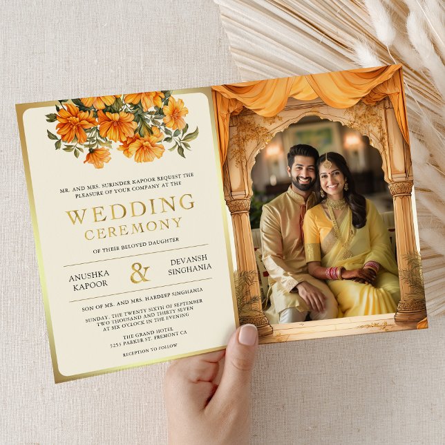 Marigold Floral Yellow South Indian Mandap Wedding Einladung (Von Creator hochgeladen)