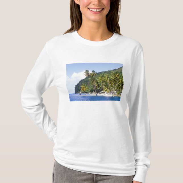 Marigot Bay, St. Lucia, Karibik T-Shirt (Vorderseite)