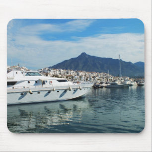 Marina, Puerto Banus, Spanien Mousepad