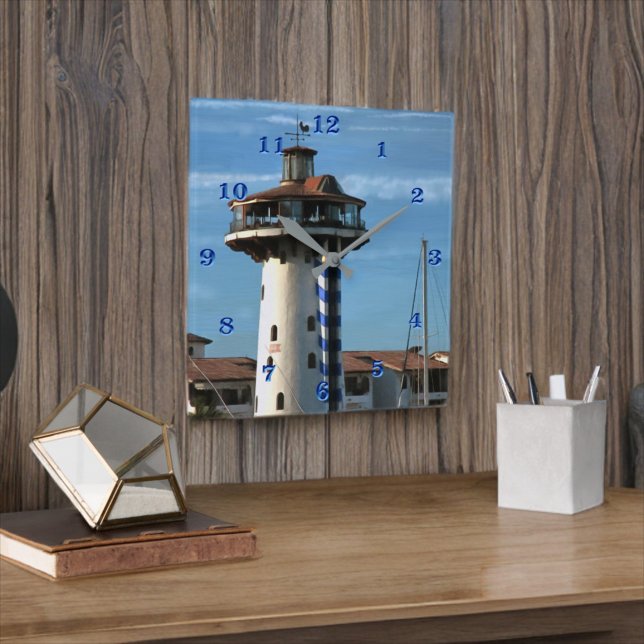 Marina Vallarta 0948 Quadratische Wanduhr (Von Creator hochgeladen)