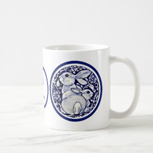 Marine-Blau-Kaninchen-Baby-Häschen-Blumenmonogram Kaffeetasse