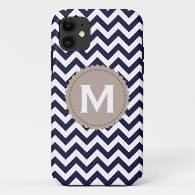 Marine-Blau-weißes Monogramm-Zickzack Muster Case-Mate iPhone Hülle (Rückseite)