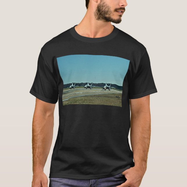 Marine-Jets T-Shirt (Vorderseite)