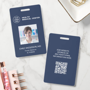 Marine QR-Code Krankenhaus Klinik Arzt Mitarbeiter Ausweis