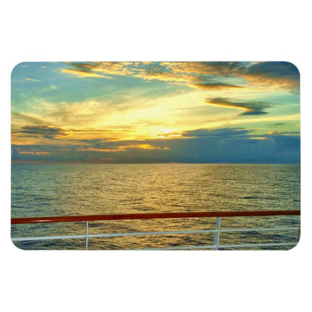 Marine Sunrise horizontal Magnet (Horizontal)