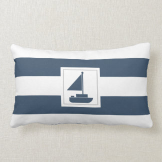 Marine und White Nautical Strips mit Segelboot Lendenkissen