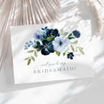 Marineblau: Du wirst meine Jungfrau-Karte sein Einladungspostkarte<br><div class="desc">Ein schönes Design mit eleganten,  staubblauen und marineblauen Blume. Text und Farben können personalisiert sein.</div>
