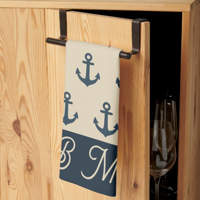 Marineblau mit Monogram Beige Küste Geschirrtuch (Drittel gefaltet)