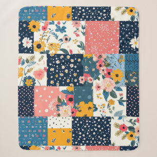 Marineblau-Rosa Cottagecore-Blumenpatchwork Sherpadecke