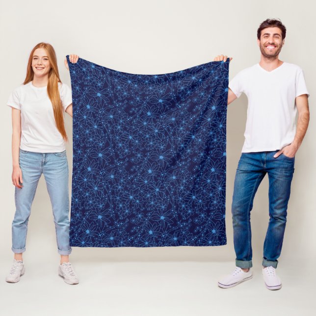 Marineblaue Blumenästhetik Fleecedecke (Beispiel)