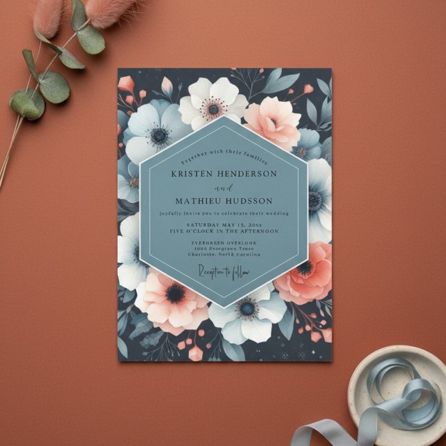 Marineblaue Florale Whimsy-Hochzeit Einladung (Von Creator hochgeladen)