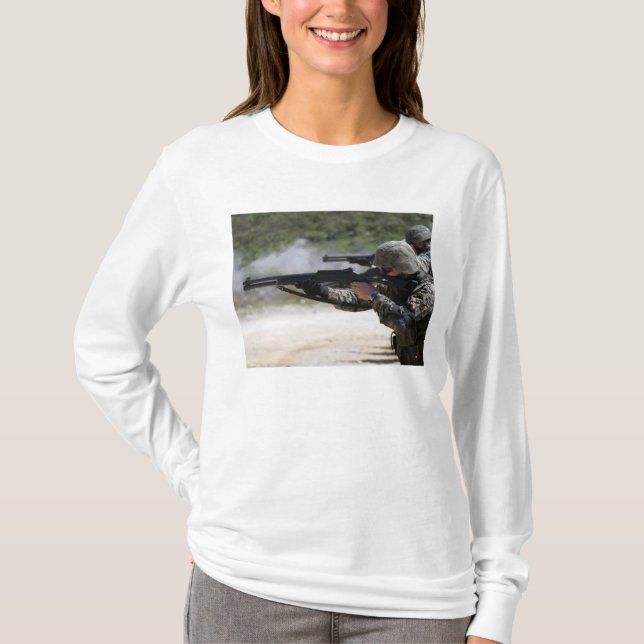 Marines feuern Schusswaffen T-Shirt (Vorderseite)