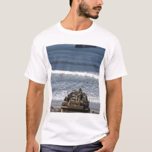 Marinesoldaten nehmen die Ankunft vorweg T-Shirt
