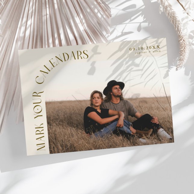 Mark Your Calendars Cream Curved Frame Photo Save The Date (Von Creator hochgeladen)