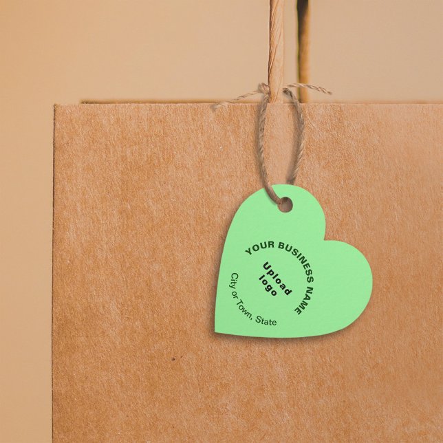 Markenbezeichnung für hellgrüne Herzform Geschenkanhänger (Build brand name awareness. Your business brand on light green heart shape tag.)