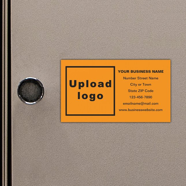Markenbezeichnung für orange farbige Magnetkarte (Your business brand on small orange color rectangle magnetic card.)
