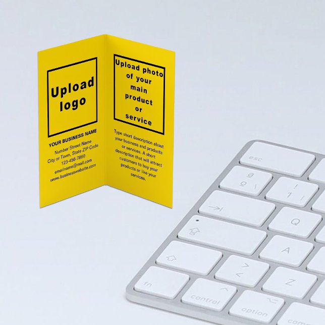 Markenbezeichnung und Produkt auf gelb geklappter  Visitenkarten (Yellow folded business card with your brand and product)