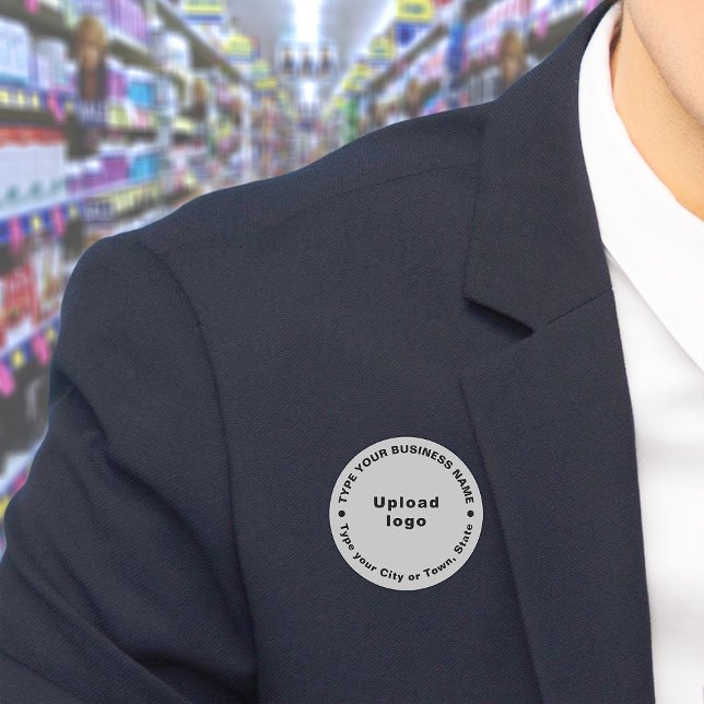 Markenname Grau rund um die Struktur Namensschild (Build brand name awareness. Your business brand on gray round name tag.)