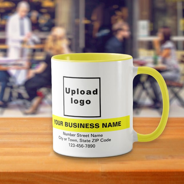 Markierter Firmenname auf der gelben Combo-Tasse Tasse (Your business name with highlight, logo, address and phone number on yellow combo mug.)