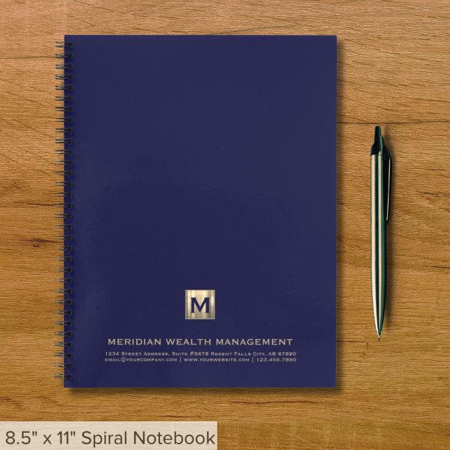Markiertes Notizbuch mit Firmenmonogramm (Von Creator hochgeladen)