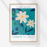 Markt für Retro-Blume Lissabon Abstrakte Blume Poster<br><div class="desc">Lassen Sie sich von mediterranem Charme verzaubern und genießen Sie das "Retro Blume Market Lisbon Abstrakt Blume Poster". Dieses elegante Werk zeichnet sich durch ein raffiniertes Design mit "Blume Market" und "Lissabon" aus, die in Vintag inspiriert Typografie wiedergegeben werden. Das Kunstwerk zeigt eine faszinierende Anordnung von weißen Blume mit tiefblauen...</div>