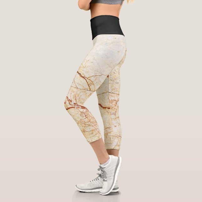 Marle und Black Capri Leggings (Links)