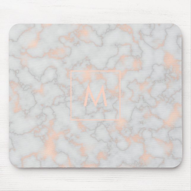 Marmor und Rose Gold Monogramm Mousepad (Vorne)