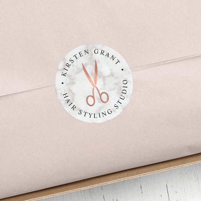 Marmor- und Rose-Gold-Scheren-Salon-Logo Runder Aufkleber (Von Creator hochgeladen)