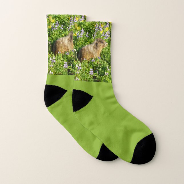 Marmot in den Wildblumen des Berges Rainier Socken (Paar)