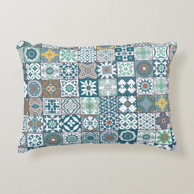marokkanische Fliesen in Orange und Türkis Dekokissen (Vorderseite)